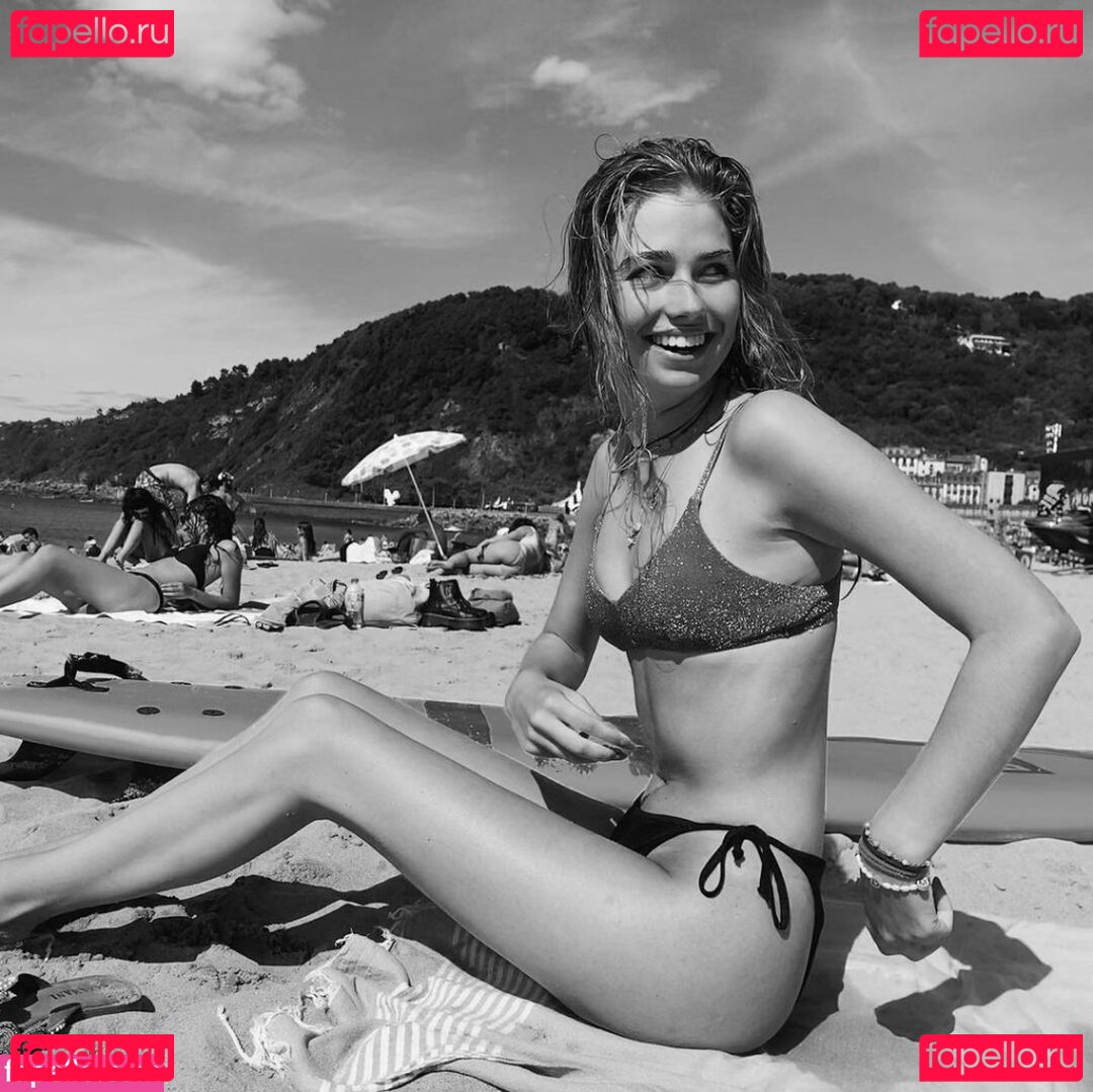 Roxy Dekker / RoxyDekker / roxy.dekkerr Onlyfans Photo Gallery 