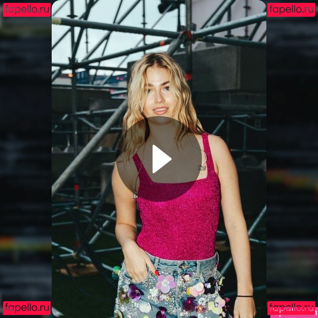 Roxy Dekker / RoxyDekker / roxy.dekkerr Onlyfans Photo Gallery 