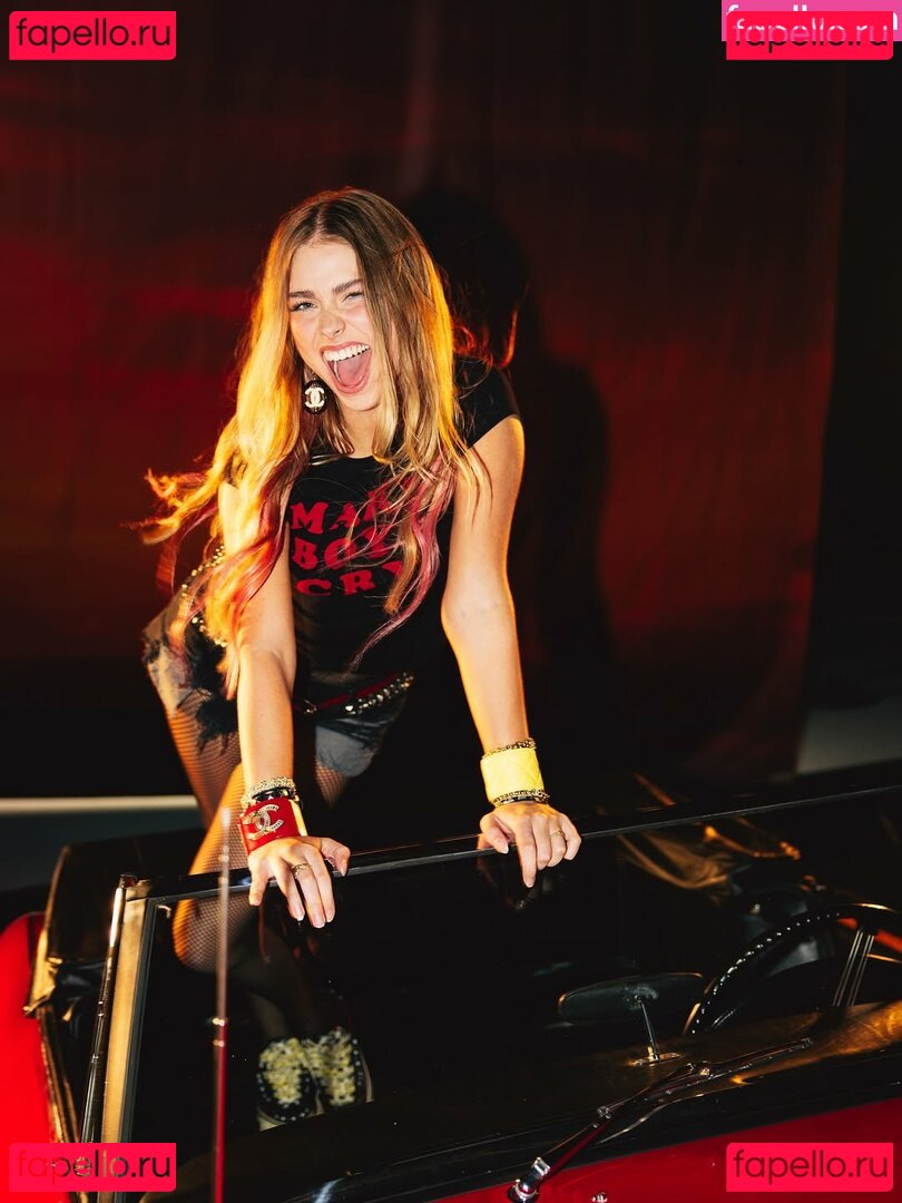 Roxy Dekker / RoxyDekker / roxy.dekkerr Onlyfans Photo Gallery 