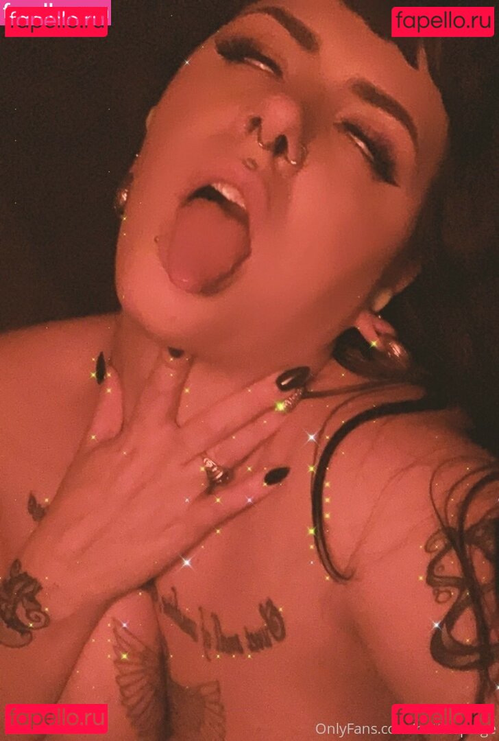 BettiesPaige / bettiepage