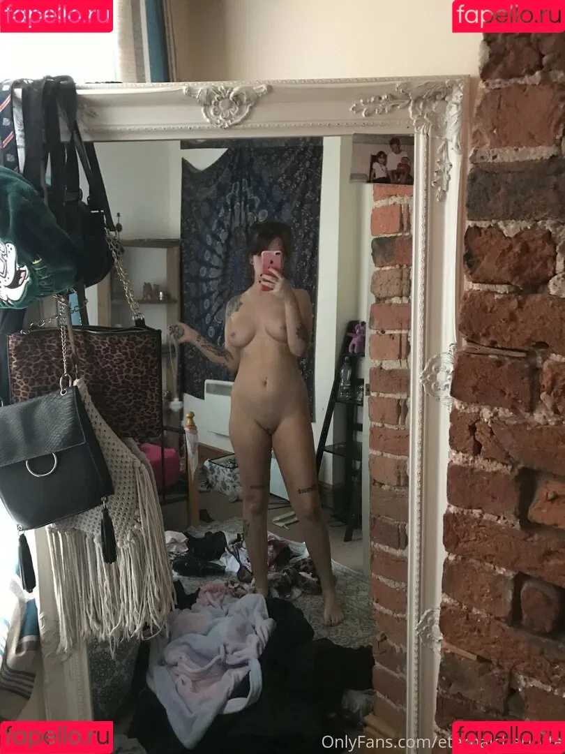 Eternalcharlotte Onlyfans Photo Gallery 