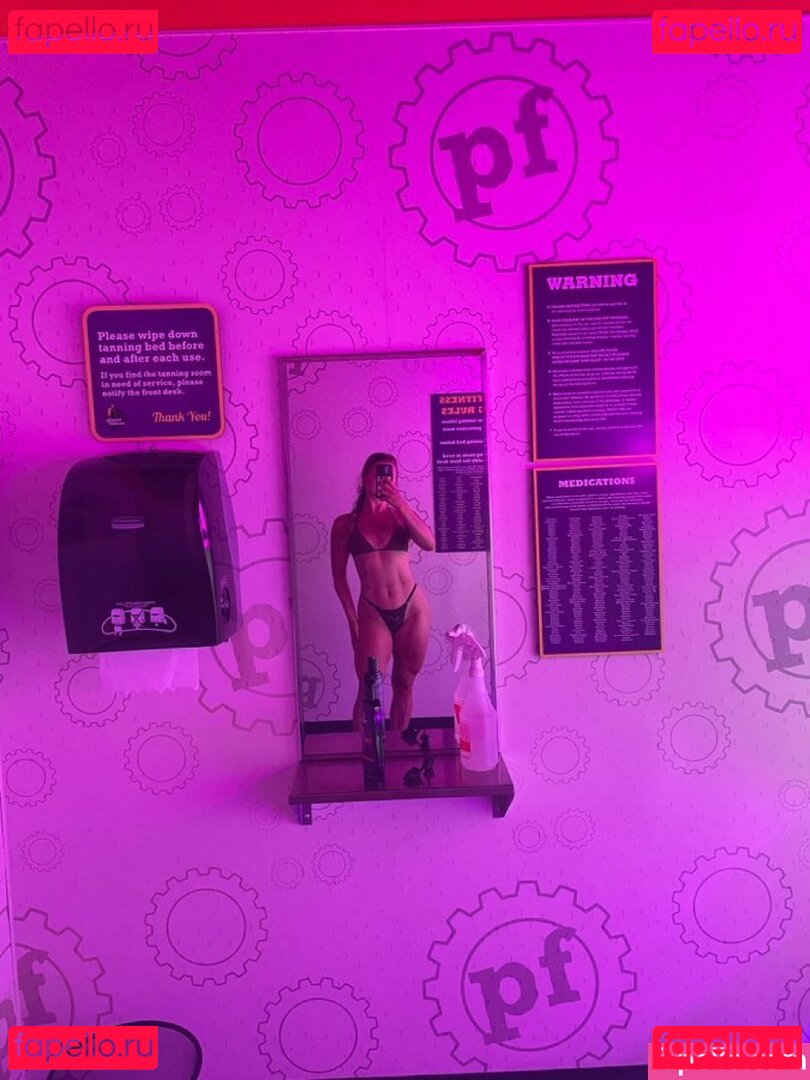 hotpissers / hotpissers2 / rumplebuilt.skin Onlyfans Photo Gallery 