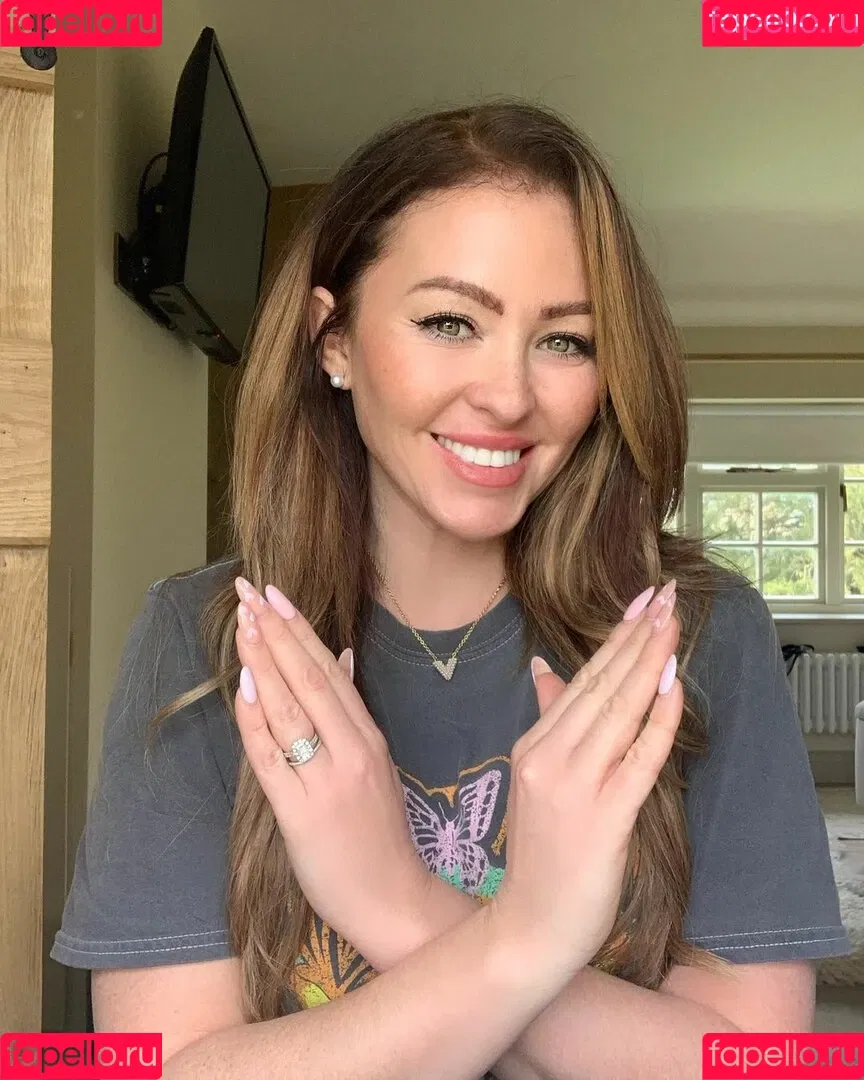 Natasha Hamilton Onlyfans Photo Gallery 