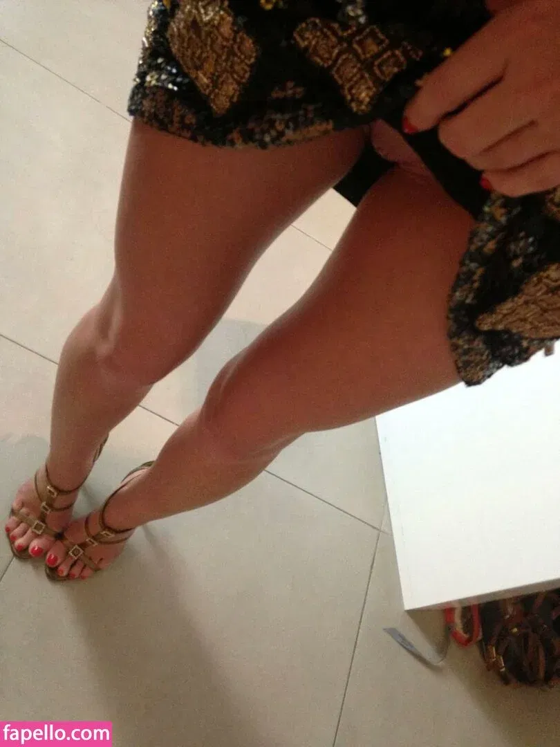 Natasha Hamilton Onlyfans Photo Gallery 