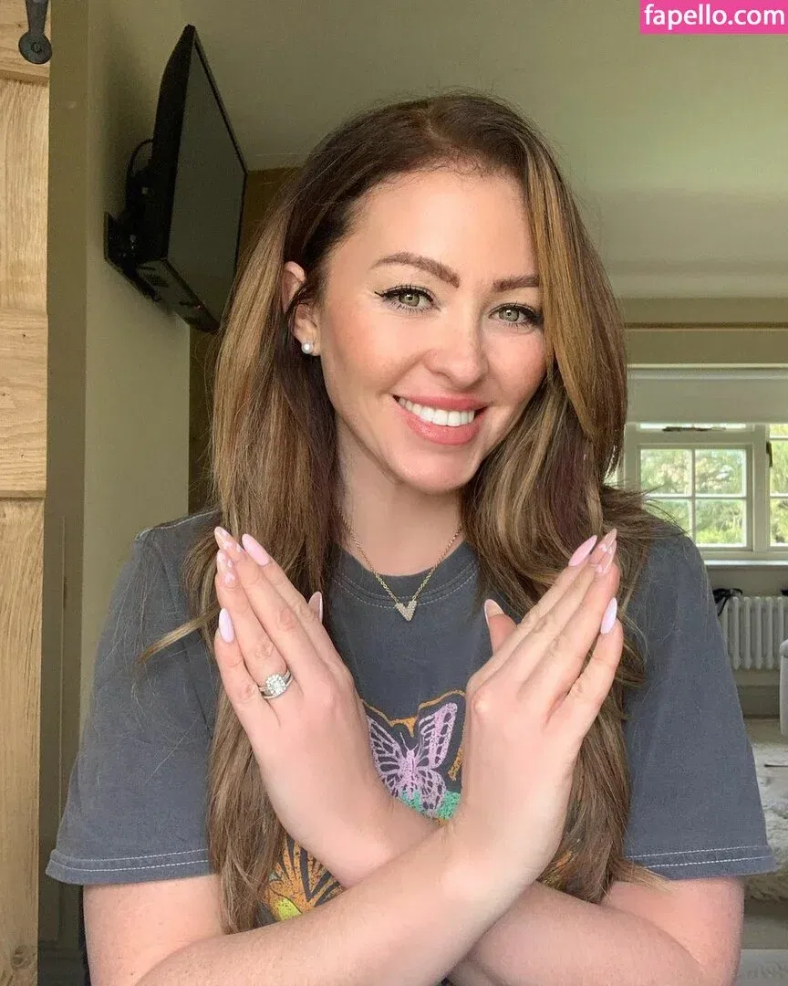Natasha Hamilton Onlyfans Photo Gallery 