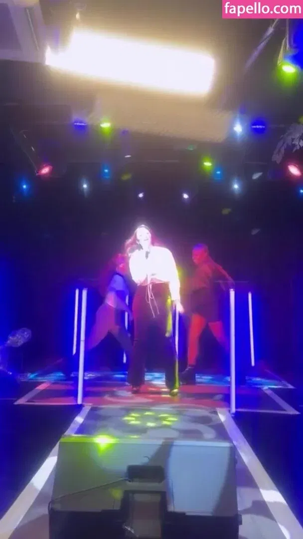 Natasha Hamilton Onlyfans Photo Gallery 