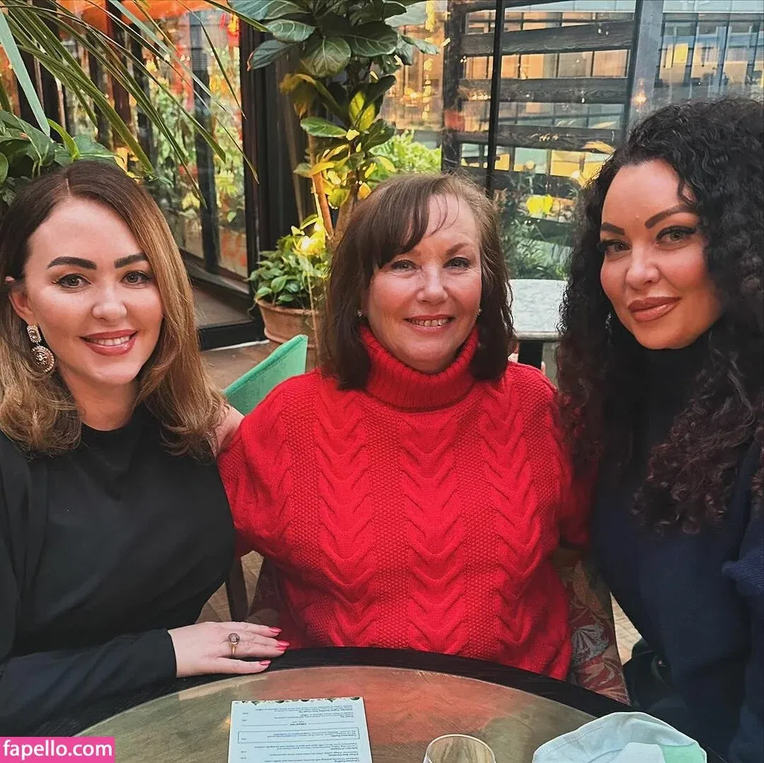 Natasha Hamilton Onlyfans Photo Gallery 