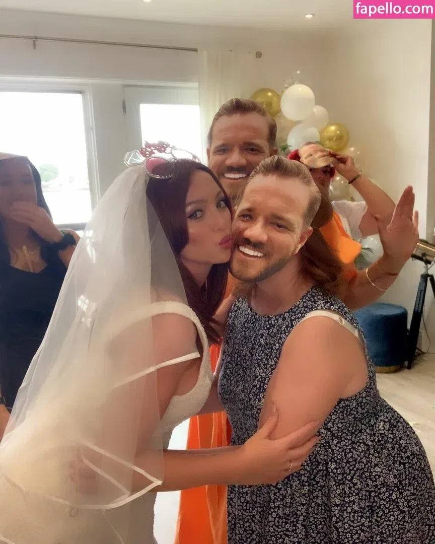 Natasha Hamilton Onlyfans Photo Gallery 