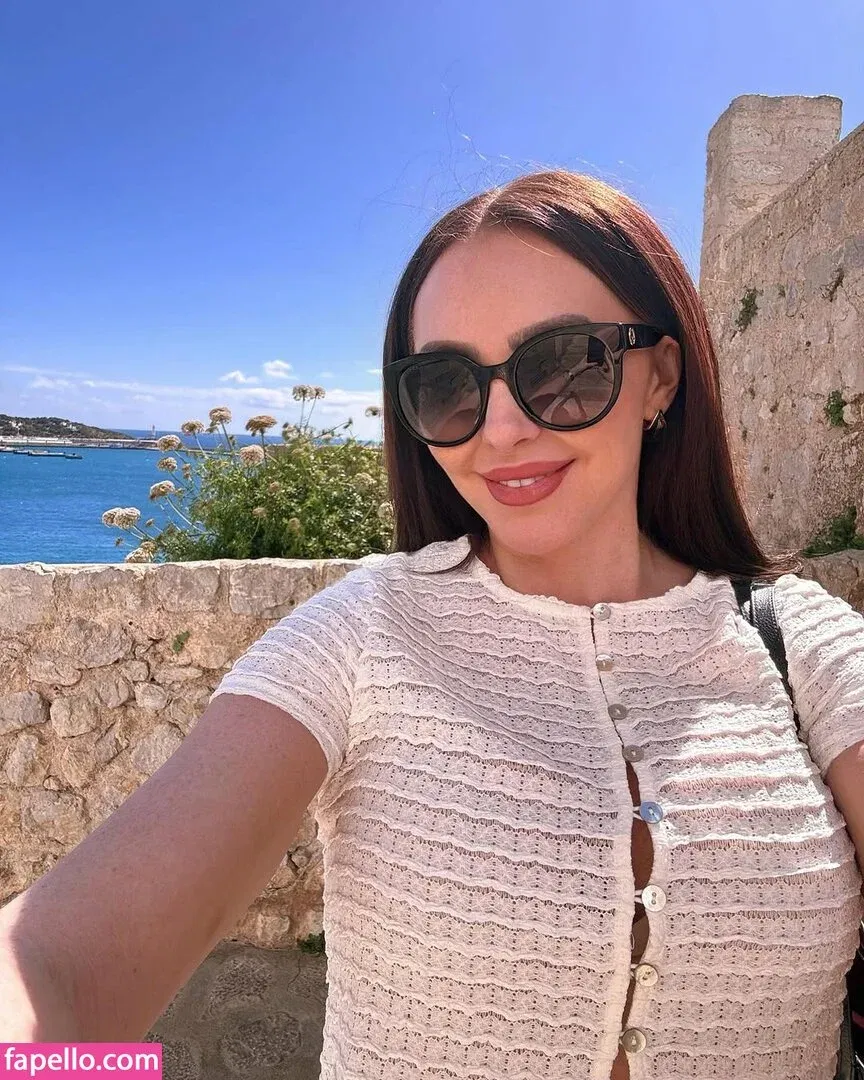 Natasha Hamilton Onlyfans Photo Gallery 