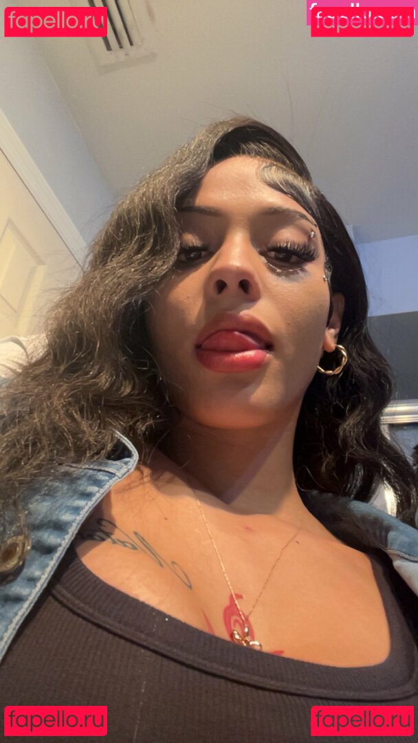 Prettykittylei / shelleighlewis Onlyfans Photo Gallery 