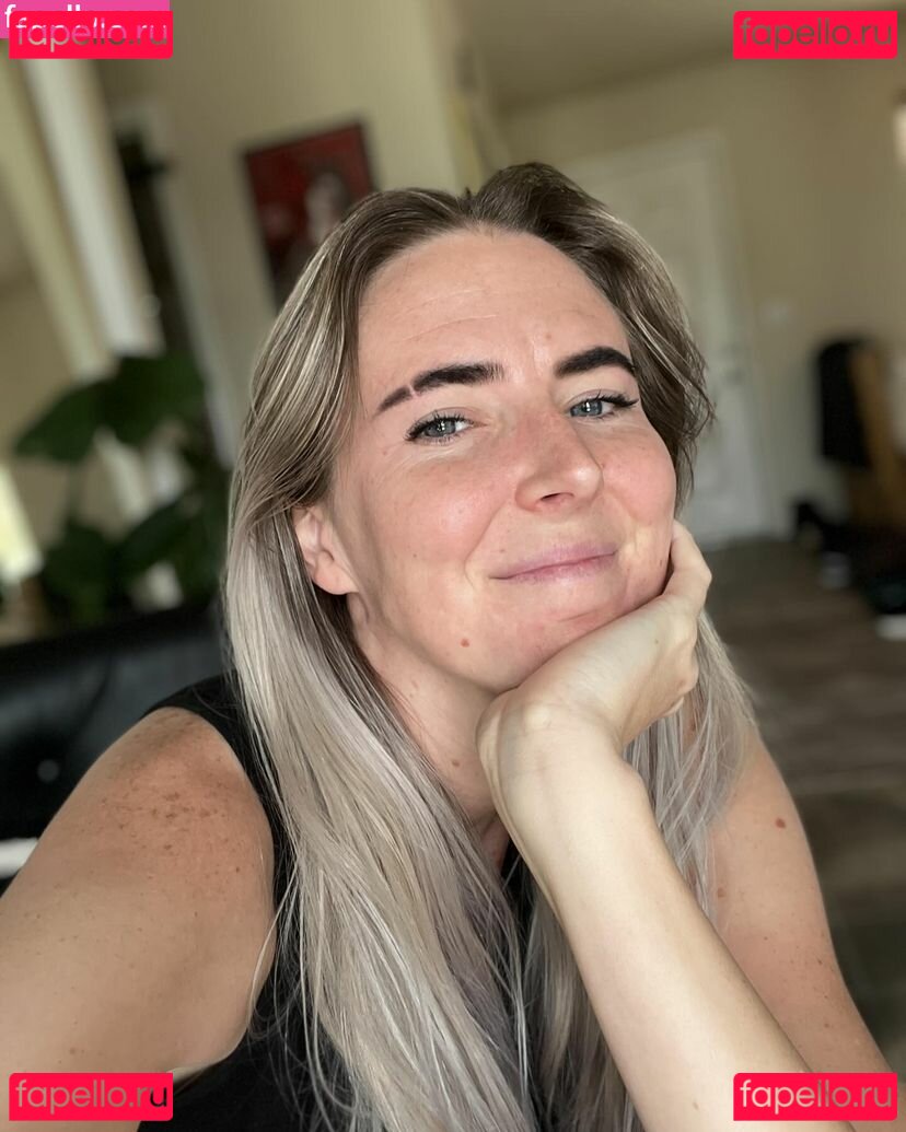 Issy Austi / IssyAusti Nude Onlyfans Photo 14