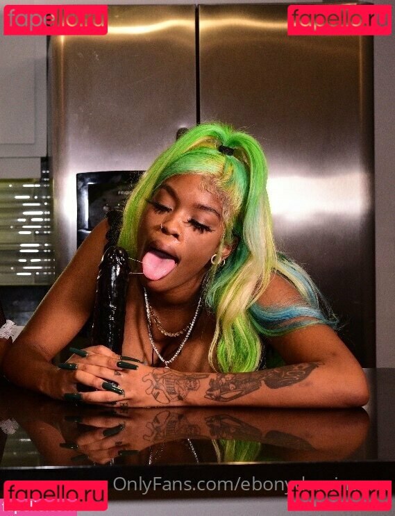 ebonydominaxxx / theebonytwerks Onlyfans Photo Gallery 