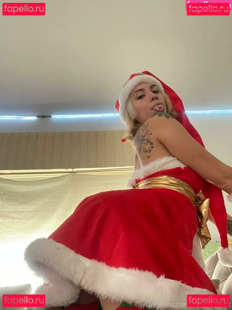 luzz_chan / luzzchan Onlyfans Photo Gallery 