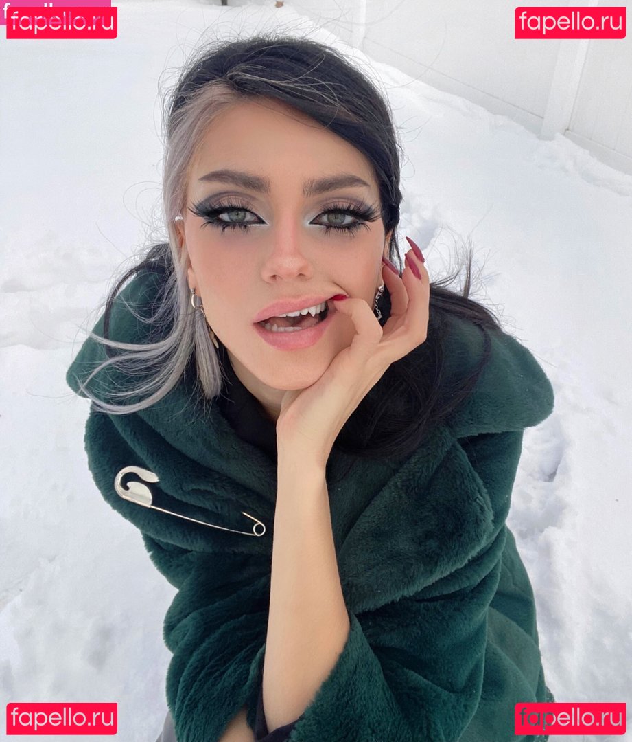 autumngraves / autumngravesz