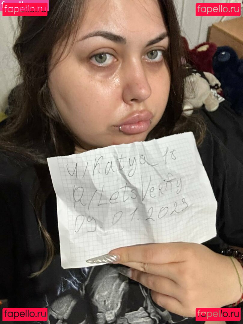 Mona Mia / mona_mi / monamia_ Onlyfans Photo Gallery 