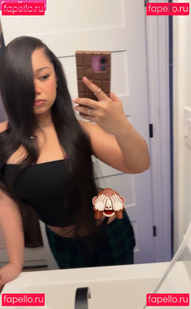 MARI / Mariiiisel / killm4ri Onlyfans Photo Gallery 