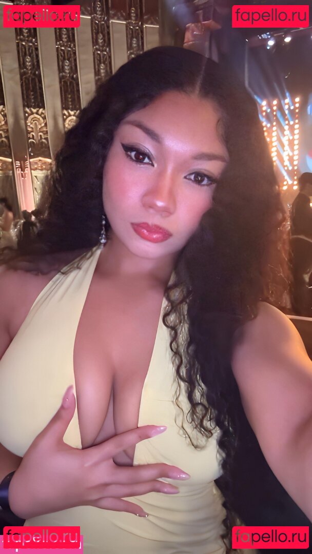 MARI / Mariiiisel / killm4ri Onlyfans Photo Gallery 