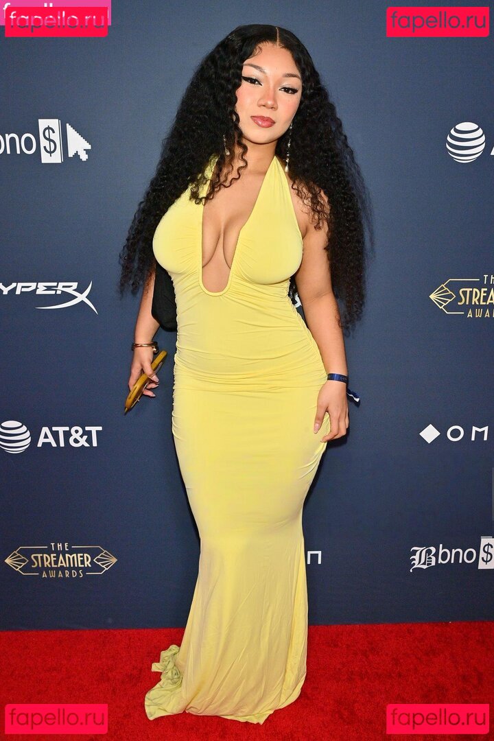 MARI / Mariiiisel / killm4ri Onlyfans Photo Gallery 