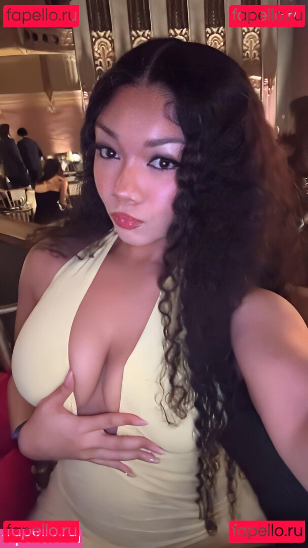 MARI / Mariiiisel / killm4ri Onlyfans Photo Gallery 