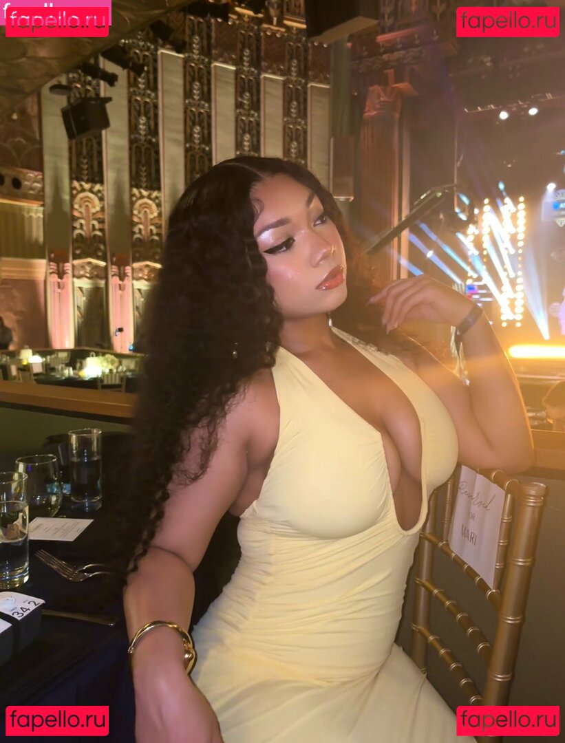 MARI / Mariiiisel / killm4ri Onlyfans Photo Gallery 