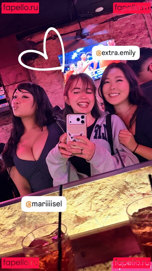 MARI / Mariiiisel / killm4ri Onlyfans Photo Gallery 