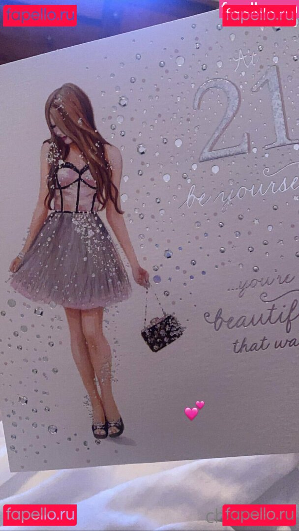 charlottieeeeee / charlottiefree Onlyfans Photo Gallery 