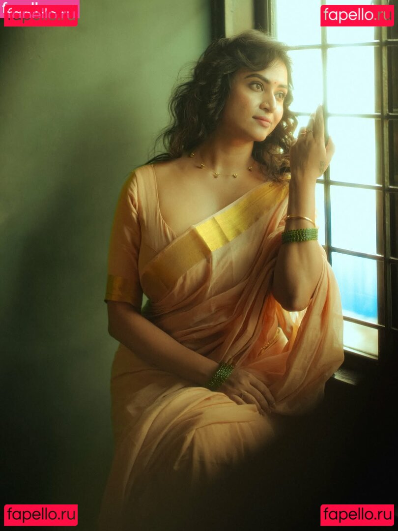 Janani Ashokkumar Nude Onlyfans Photo 5