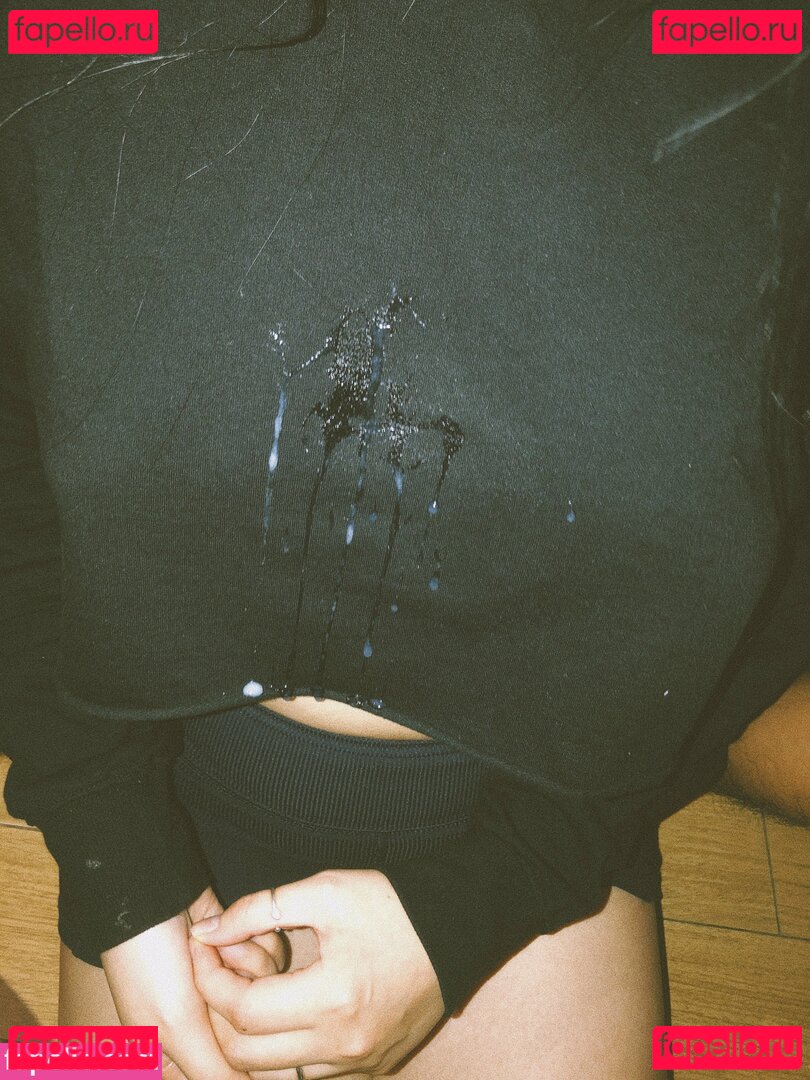 miumiu / muieru Onlyfans Photo Gallery 