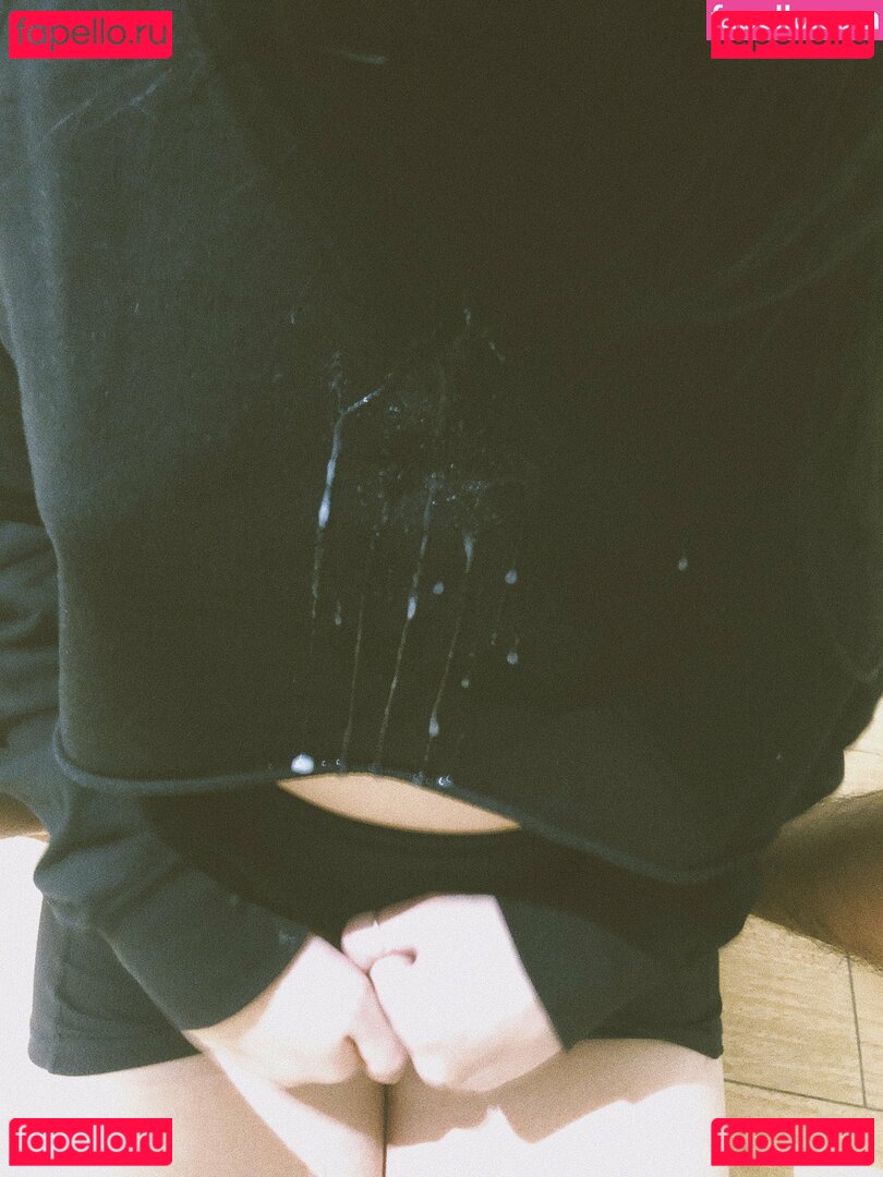 miumiu / muieru Onlyfans Photo Gallery 