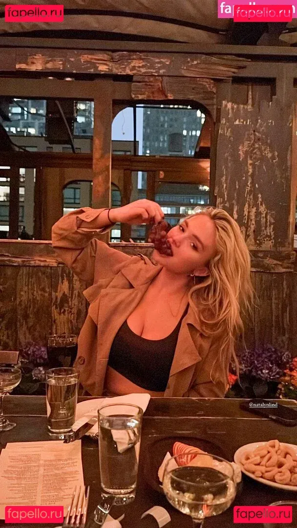 Natalie Alyn Lind Onlyfans Photo Gallery 