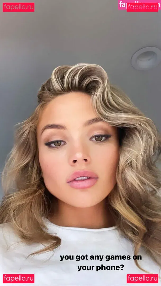 Natalie Alyn Lind Onlyfans Photo Gallery 