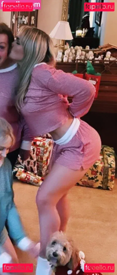 Natalie Alyn Lind Onlyfans Photo Gallery 