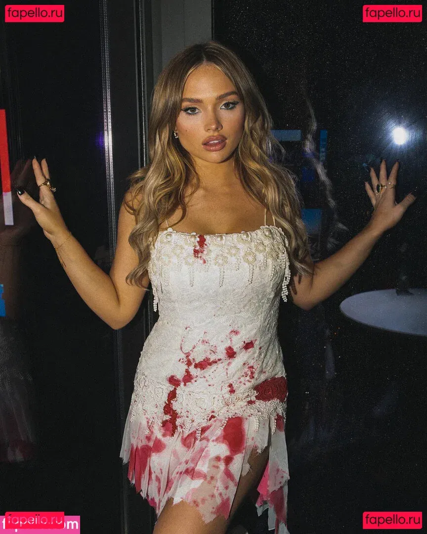 Natalie Alyn Lind Onlyfans Photo Gallery 