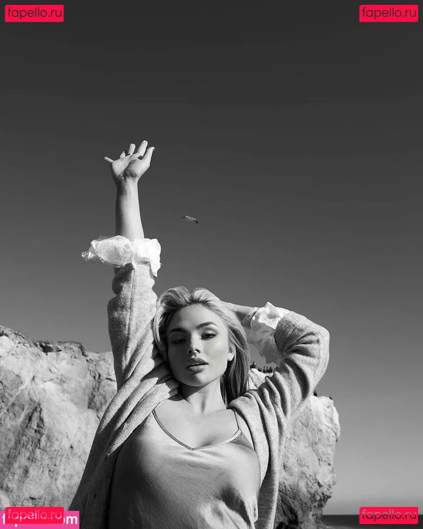 Natalie Alyn Lind Onlyfans Photo Gallery 