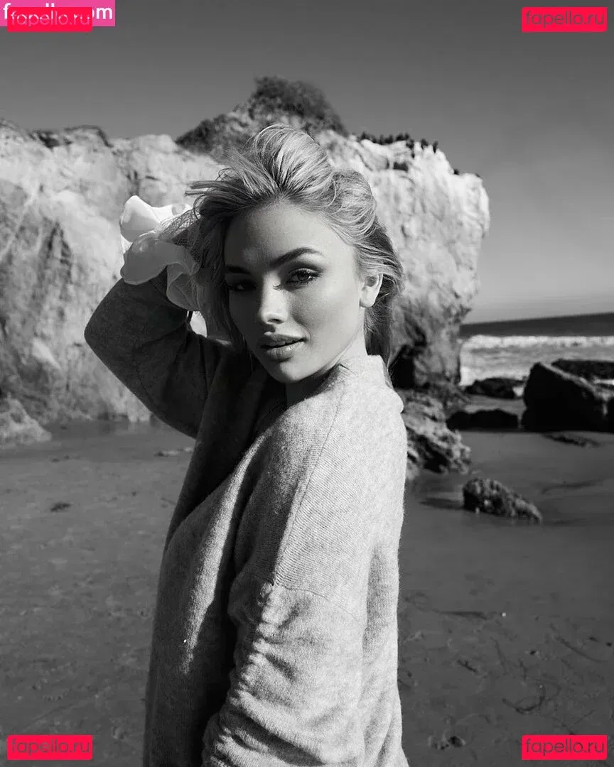 Natalie Alyn Lind Onlyfans Photo Gallery 