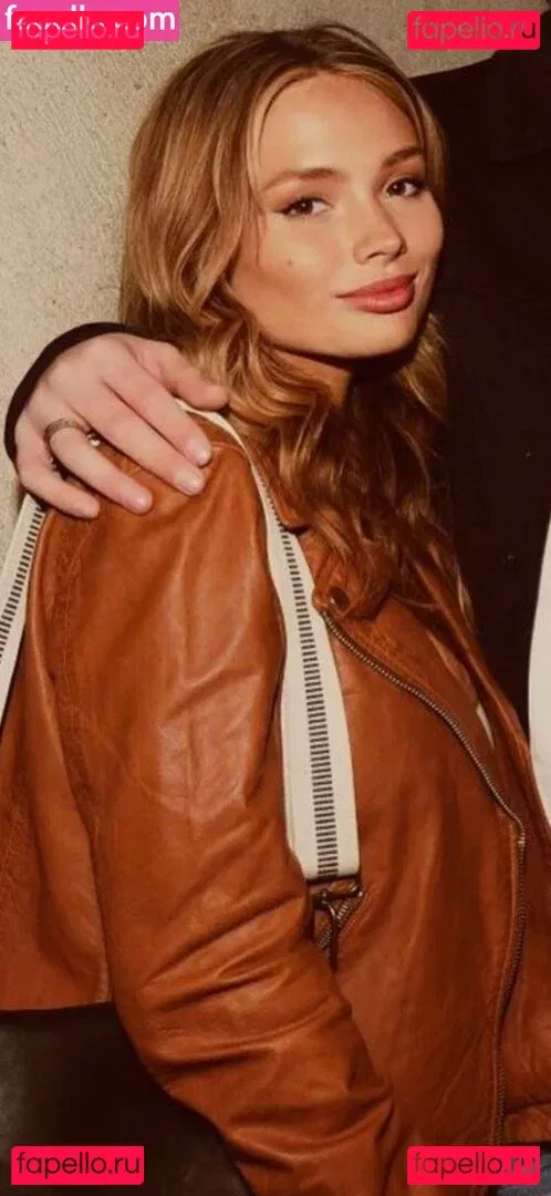 Natalie Alyn Lind Onlyfans Photo Gallery 