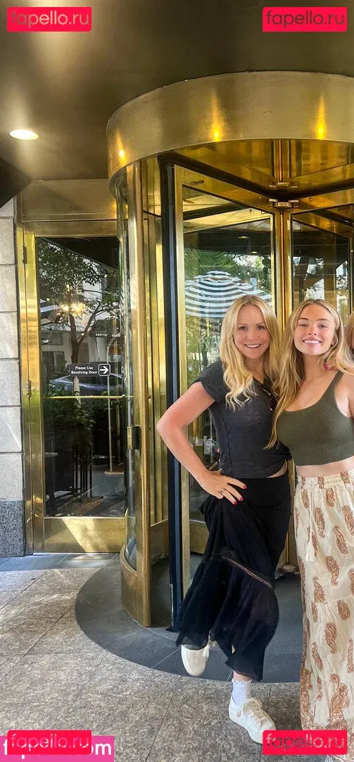 Natalie Alyn Lind Onlyfans Photo Gallery 