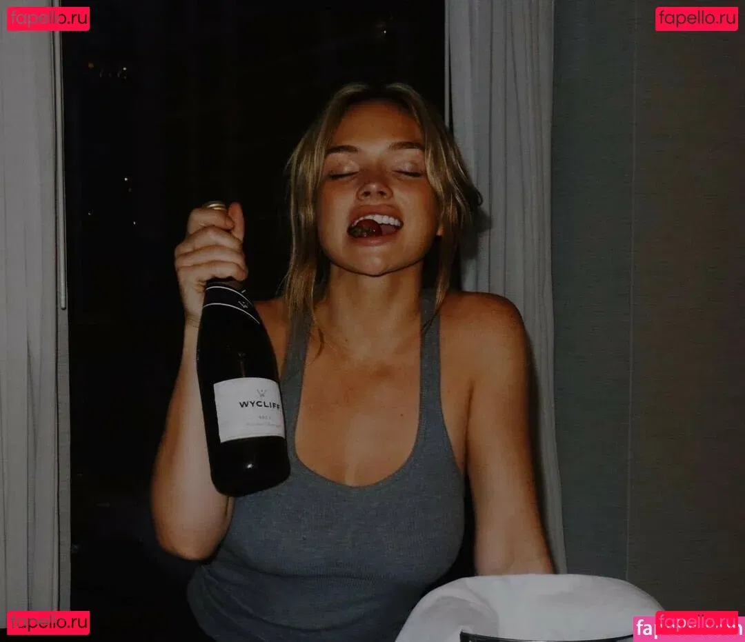 Natalie Alyn Lind Onlyfans Photo Gallery 