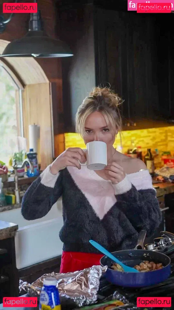 Natalie Alyn Lind Onlyfans Photo Gallery 