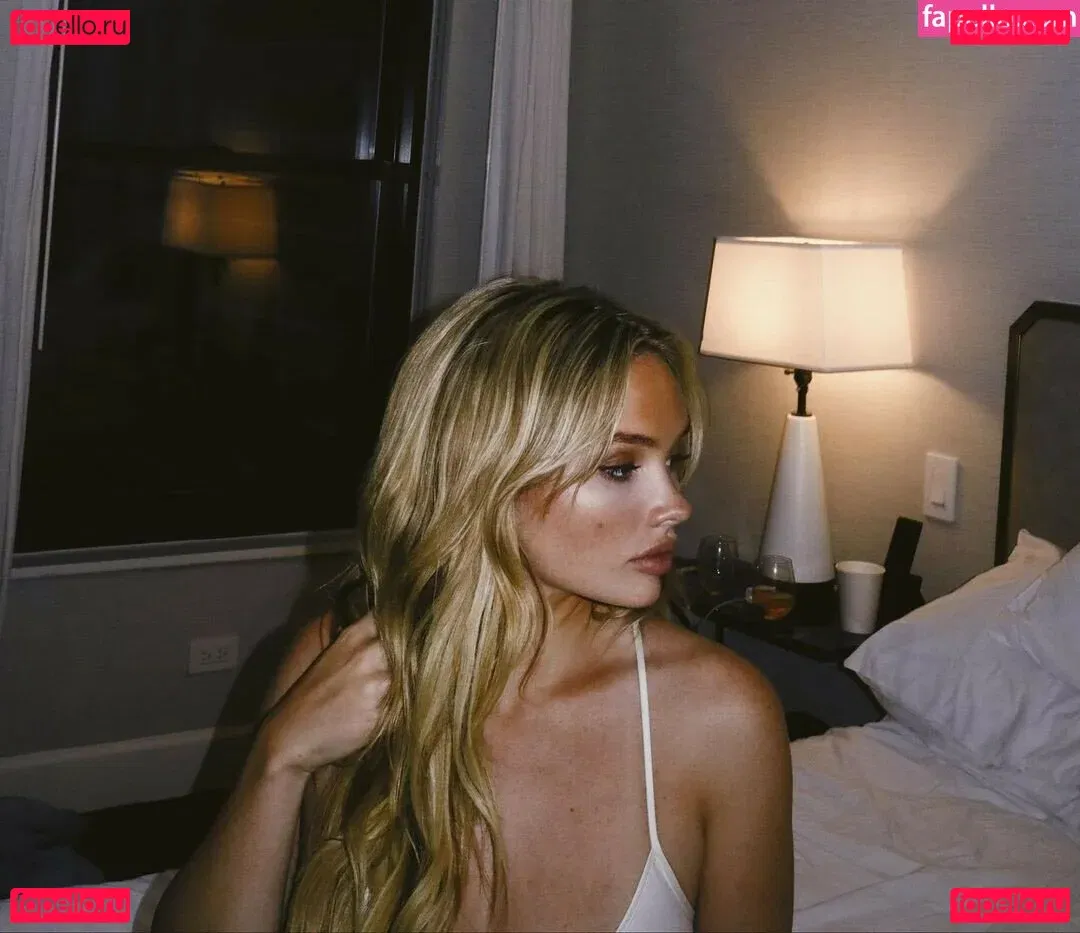 Natalie Alyn Lind Onlyfans Photo Gallery 