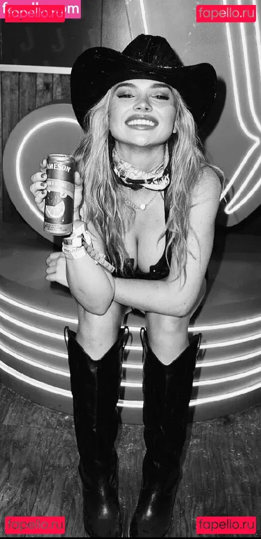 Natalie Alyn Lind Onlyfans Photo Gallery 