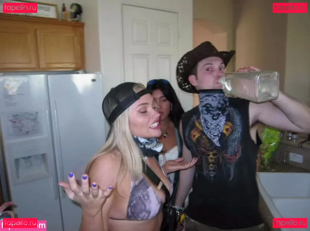 Natalie Alyn Lind Onlyfans Photo Gallery 