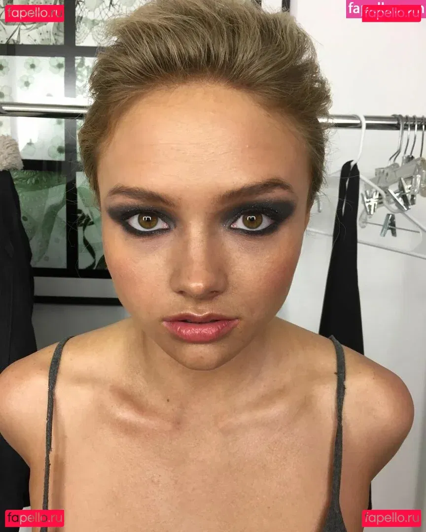 Natalie Alyn Lind Onlyfans Photo Gallery 