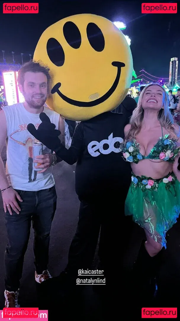 Natalie Alyn Lind Onlyfans Photo Gallery 