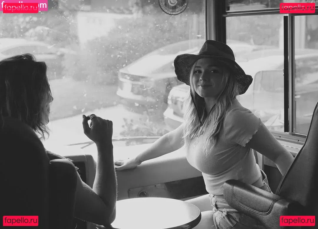 Natalie Alyn Lind Onlyfans Photo Gallery 