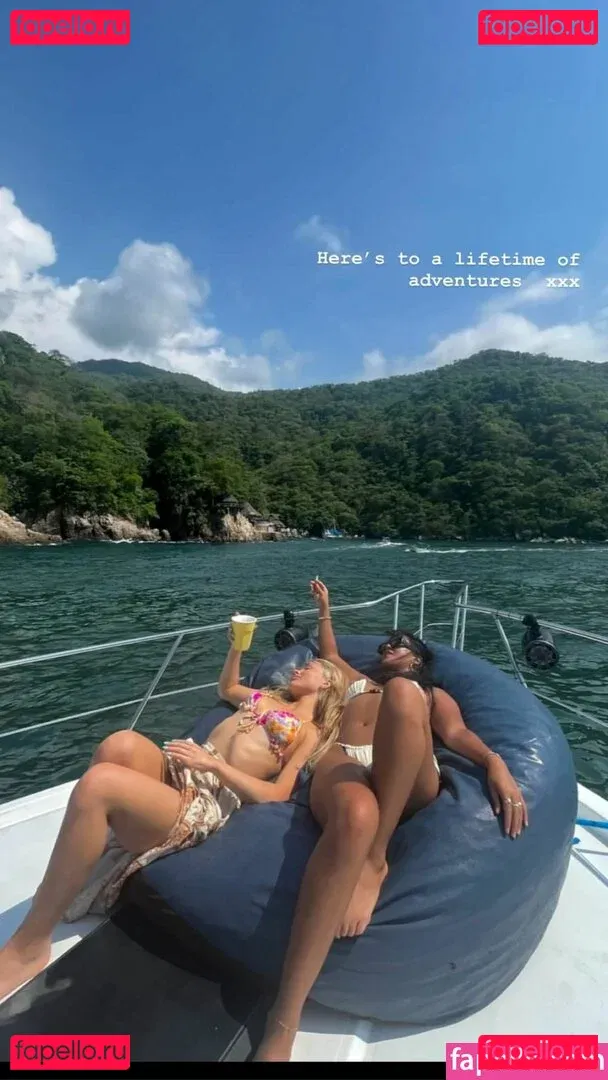 Natalie Alyn Lind Onlyfans Photo Gallery 