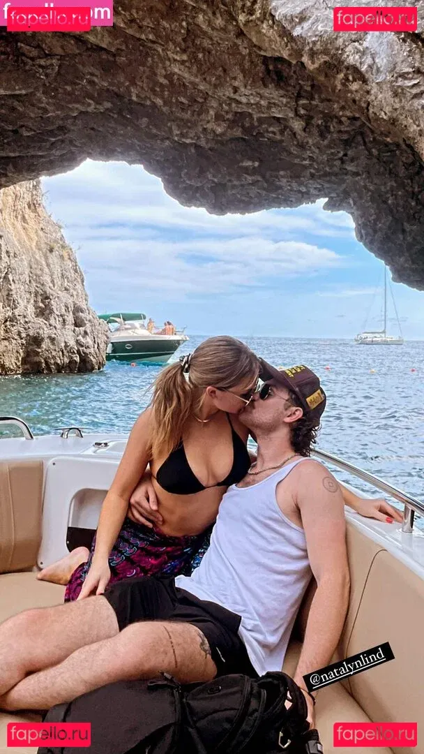 Natalie Alyn Lind Onlyfans Photo Gallery 