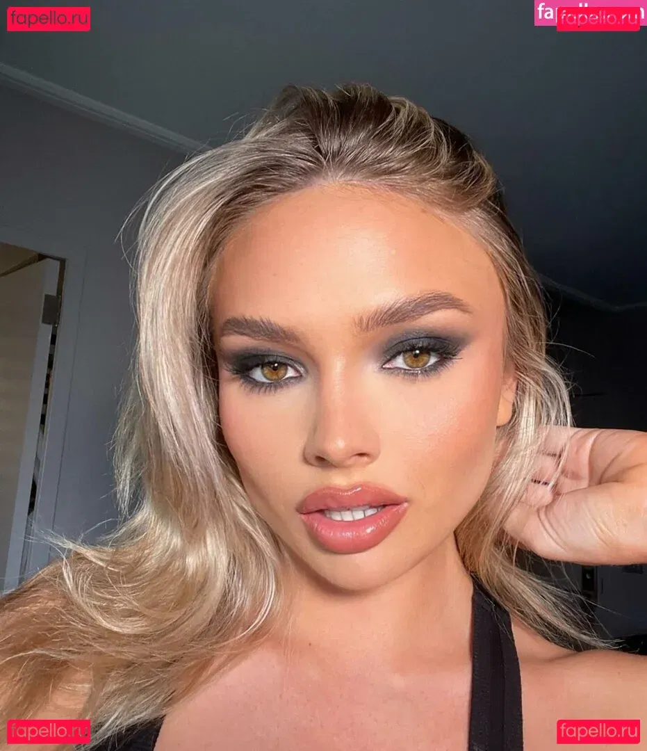 Natalie Alyn Lind Onlyfans Photo Gallery 