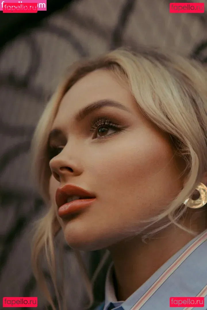 Natalie Alyn Lind Onlyfans Photo Gallery 