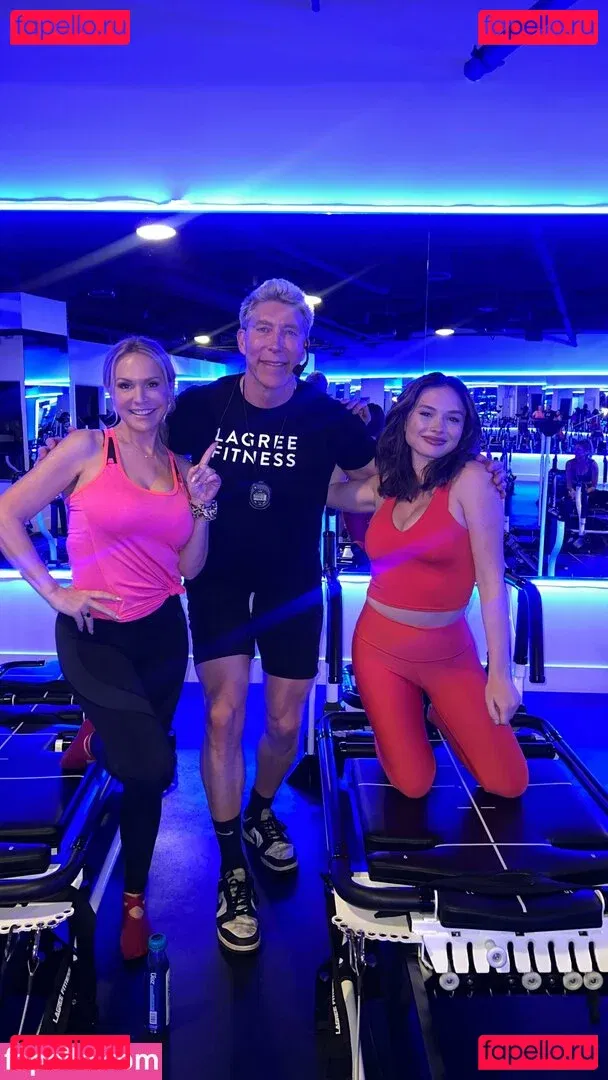 Natalie Alyn Lind Onlyfans Photo Gallery 